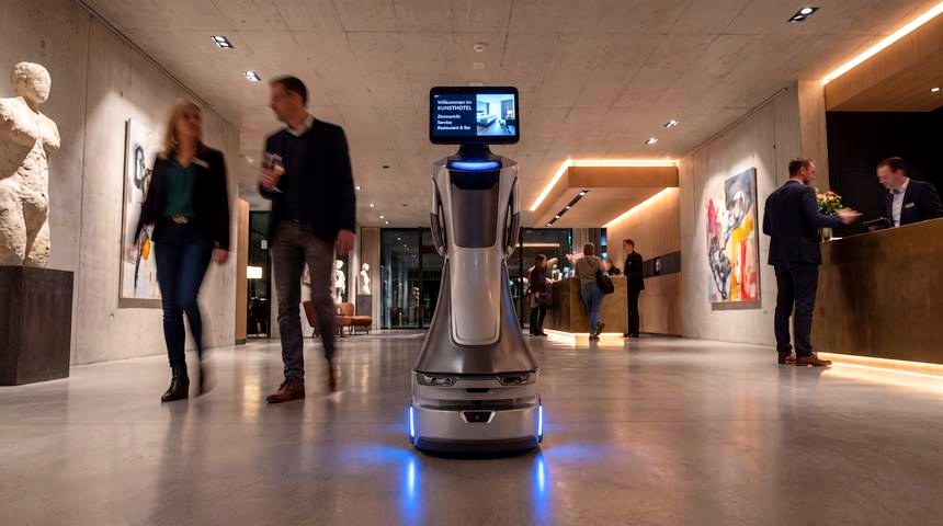 Service-Robotik im Einsatz