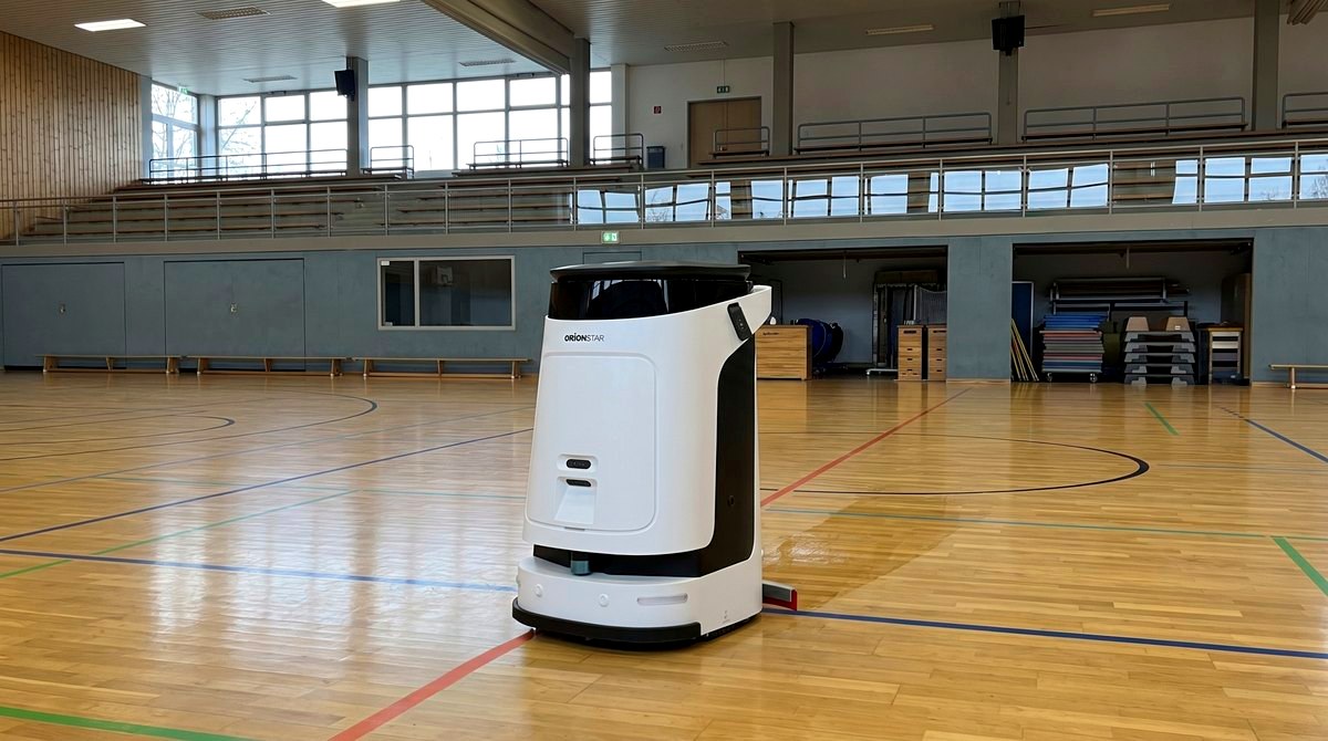 CleaniBot M1 im Einsatz